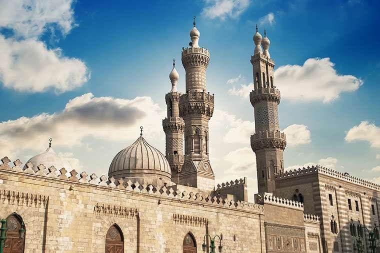 Masjid Al-Azhar: Simbol Keagungan dan Pusat Pembelajaran Islam di Mesir