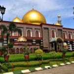 masjid-kubah-emas-depok masjid kubah emas depok
