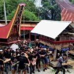 ritual-mapaola-dalam-rambu-solo-ist Prosesi Pemakaman Rambu Solo'