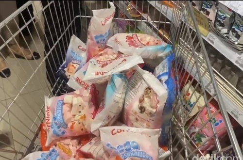 produk-marshmallow-yang-disita-disdag-sumsel-1745492612291 📷 Istimewa